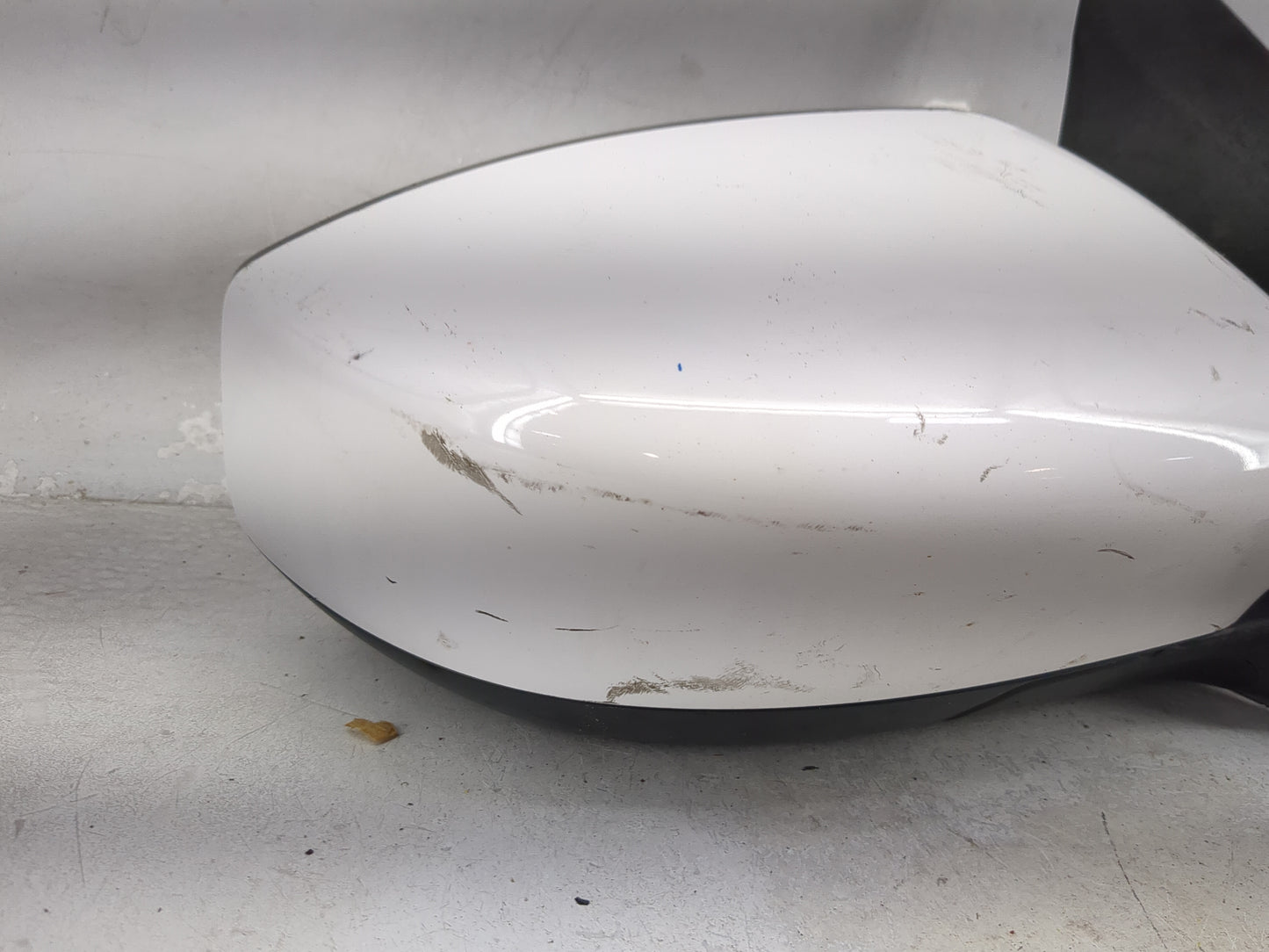 2016-2019 Nissan Sentra Passenger Side View Mirror - Right Door Mirror OEM Used - Oemusedautoparts1.com