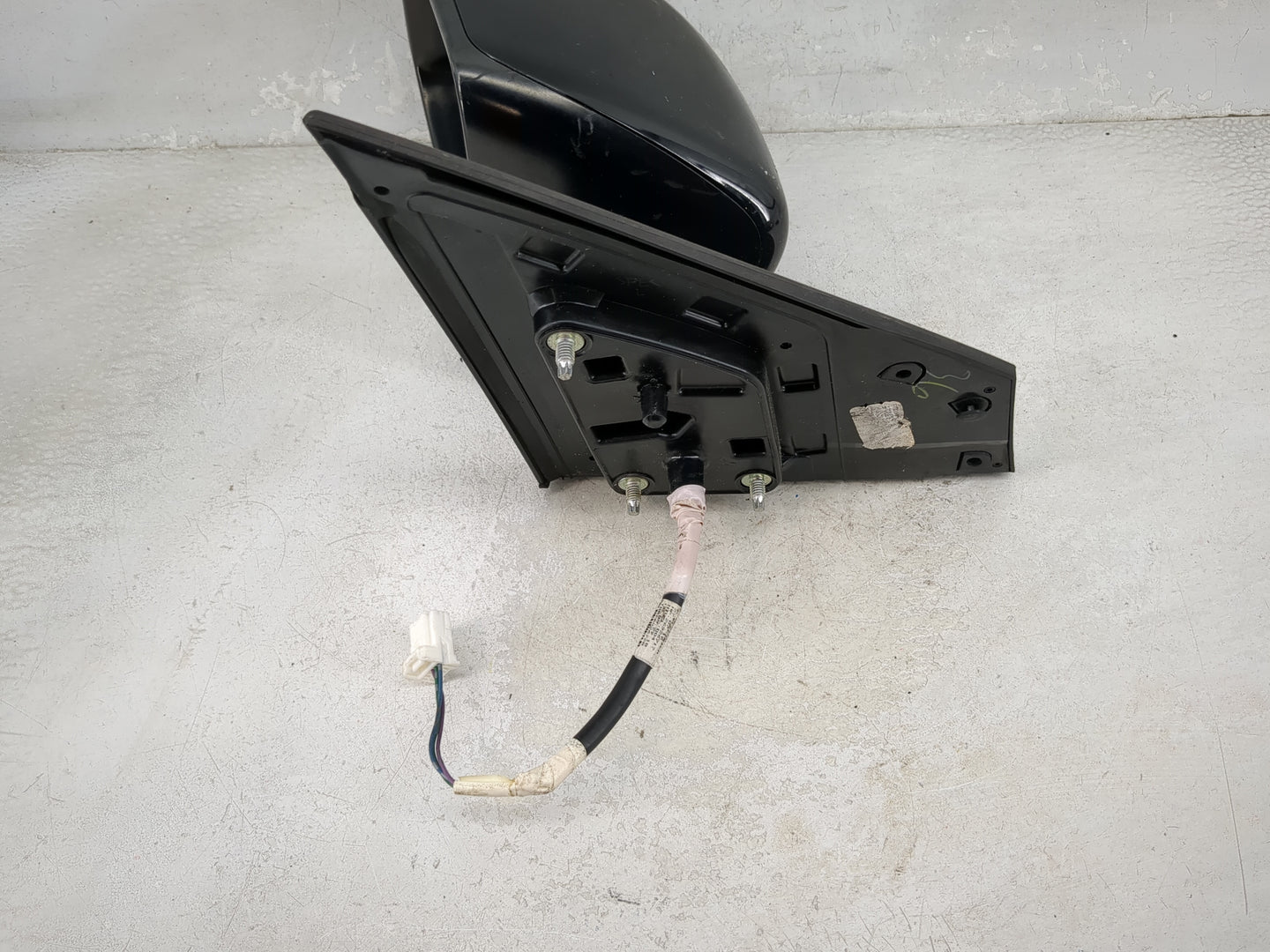 2016-2019 Nissan Sentra Driver Side View Mirror - Left Door Mirror OEM Used - Oemusedautoparts1.com