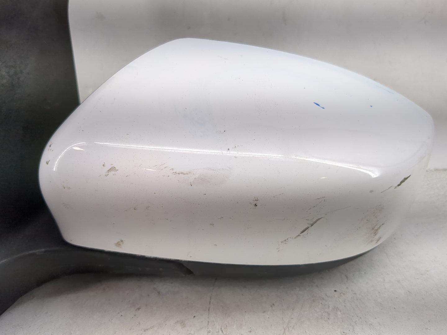 2016-2019 Nissan Sentra Driver Side View Mirror - Left Door Mirror OEM Used - Oemusedautoparts1.com