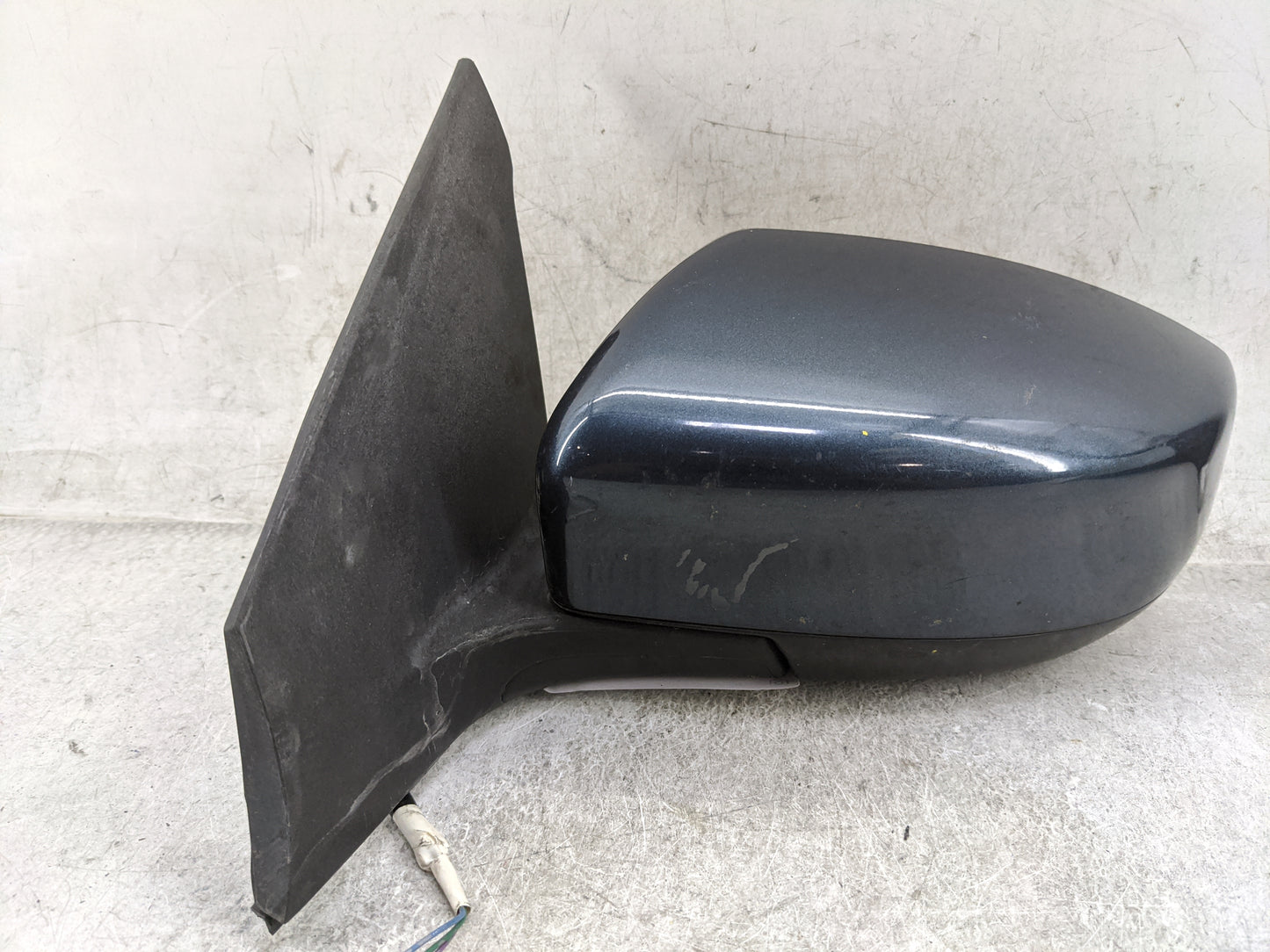 2016-2019 Nissan Sentra Driver Side View Mirror - Left Door Mirror OEM Used - Oemusedautoparts1.com