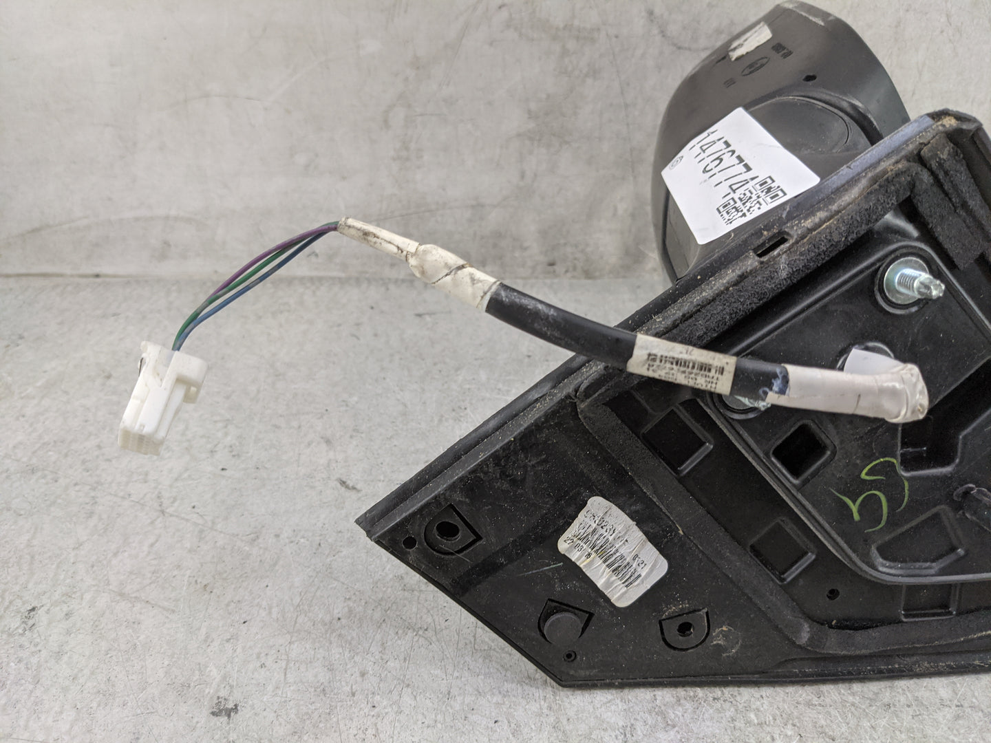2016-2019 Nissan Sentra Driver Side View Mirror - Left Door Mirror OEM Used - Oemusedautoparts1.com