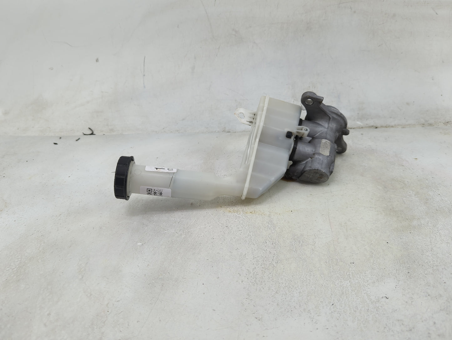 2013-2019 Nissan Sentra Brake Master Cylinder 1490178 - Oemusedautoparts1.com