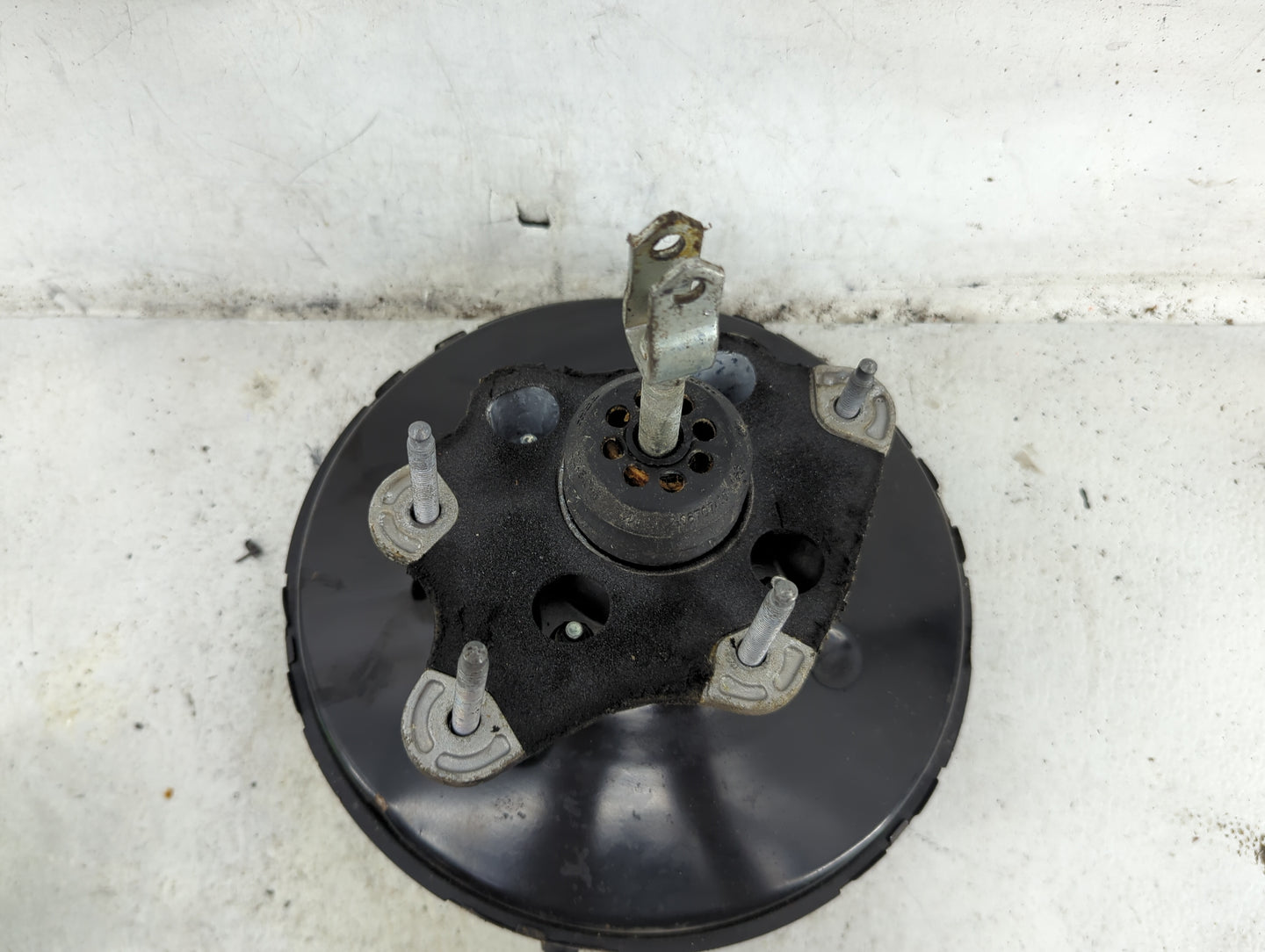 2013-2019 Nissan Sentra Power Brake Booster Oem 1490392 - Oemusedautoparts1.com