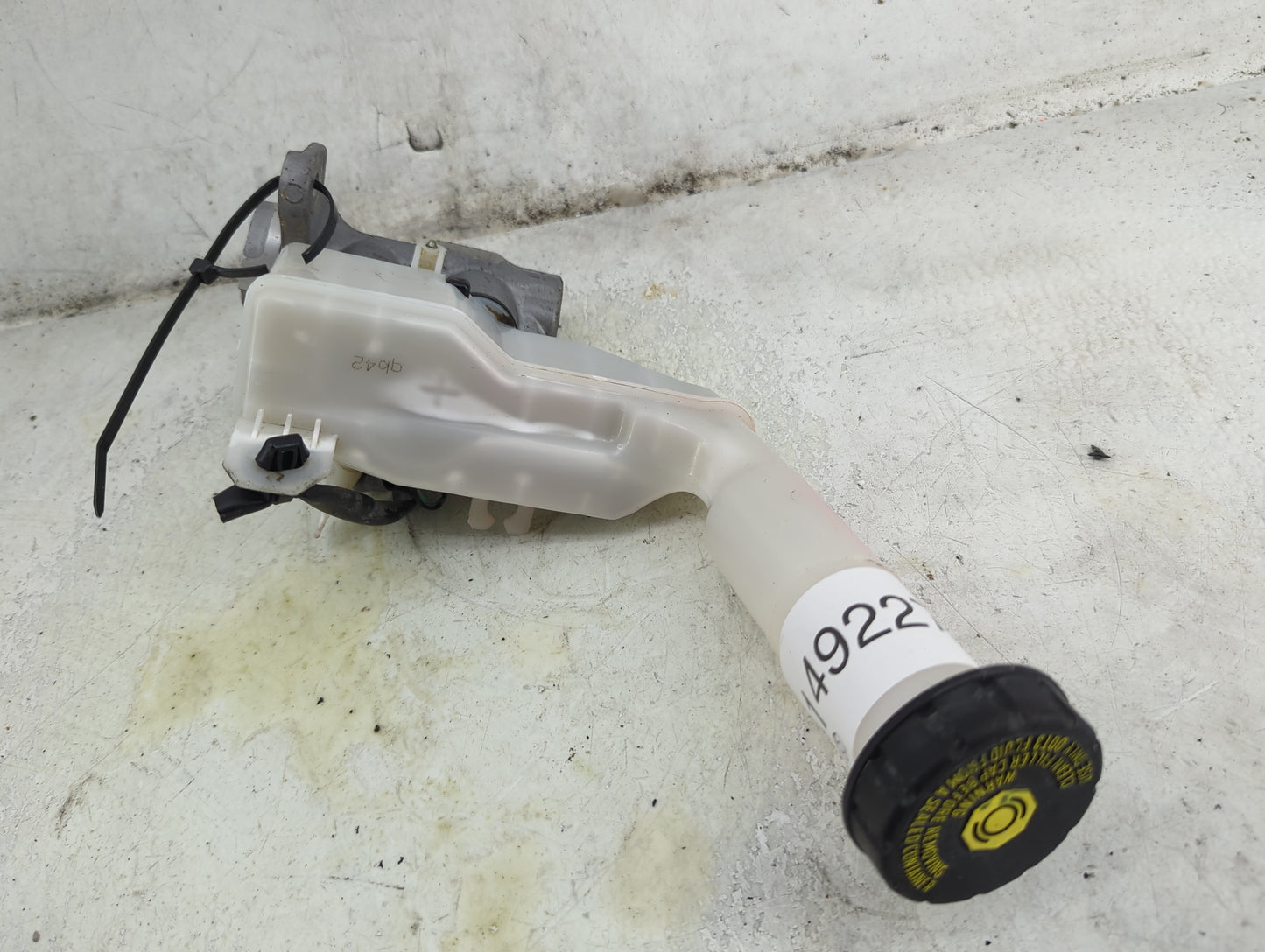 2013-2019 Nissan Sentra Brake Master Cylinder 1492270 - Oemusedautoparts1.com