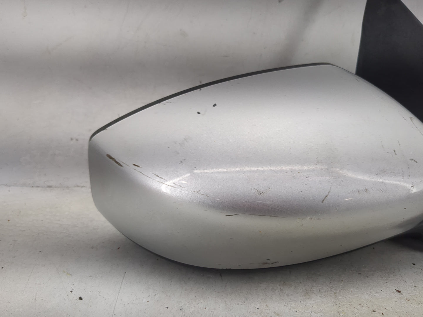 2016-2019 Nissan Sentra Passenger Side View Mirror - Right Door Mirror OEM Used - Oemusedautoparts1.com
