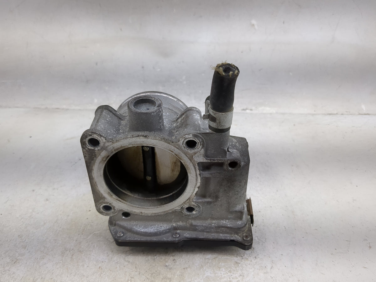 2013-2019 Nissan Sentra Throttle Body P/N:3RA60-01 B Fits Fits 2013 2014 2015 2016 2017 2018 2019 OEM Used Auto Parts - Oemu
