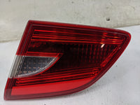 2016-2019 Nissan Sentra Passenger Right Side Deck Lid Mounted Tail Light 1520135 - Oemusedautoparts1.com