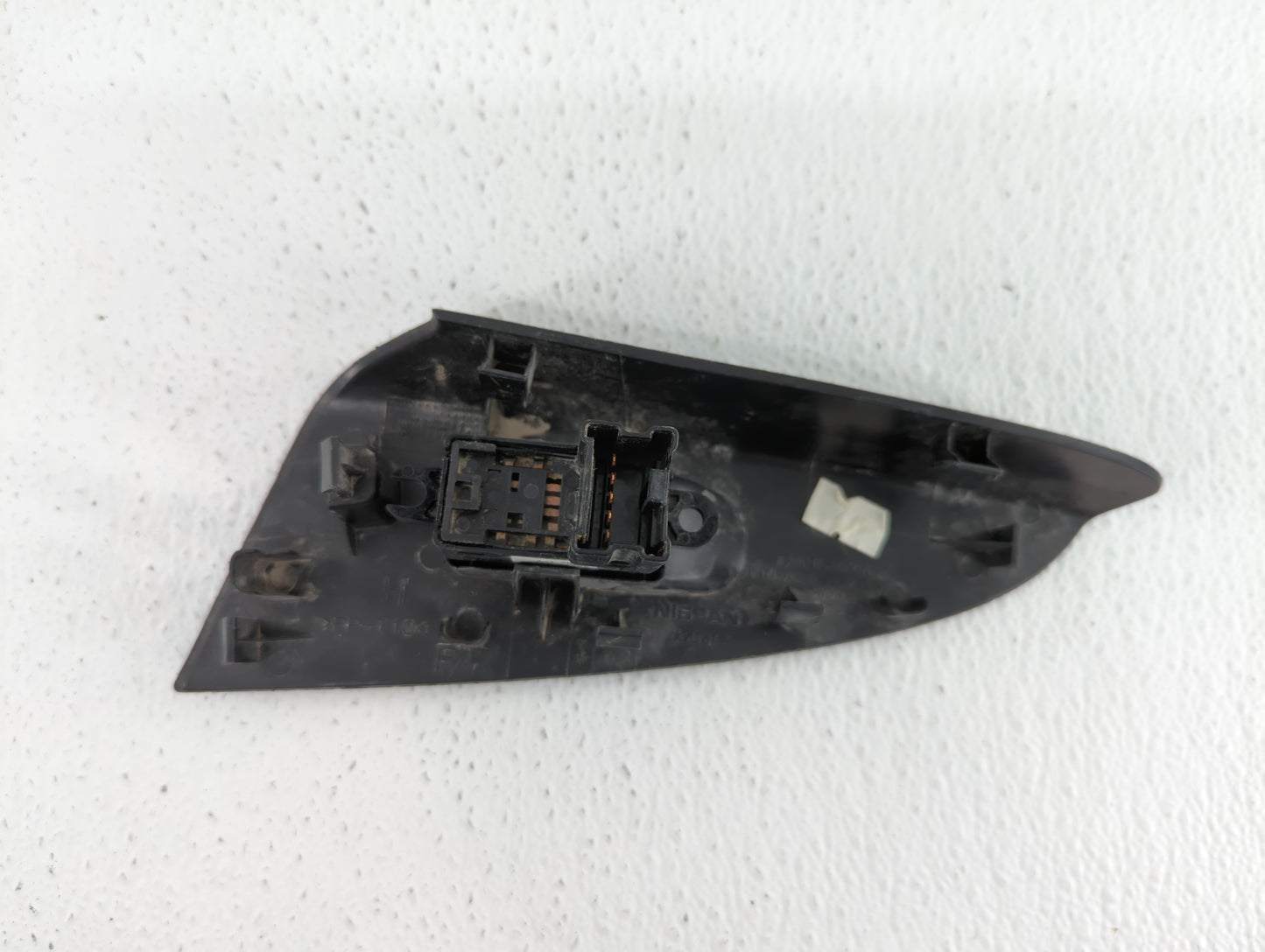 2016 Nissan Sentra Driver Left Rear Power Window Switch 82961 3sg0a - Oemusedautoparts1.com
