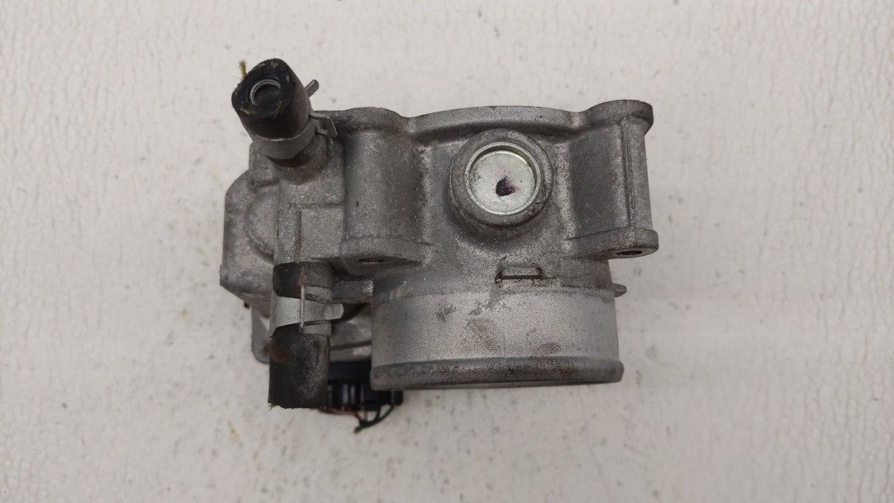 2013-2019 Nissan Sentra Throttle Body P/N:3RA60-01 E 3RA60-01 D, 3RA60-01 B Fits Fits 2013 2014 2015 2016 2017 2018 2019 OEM