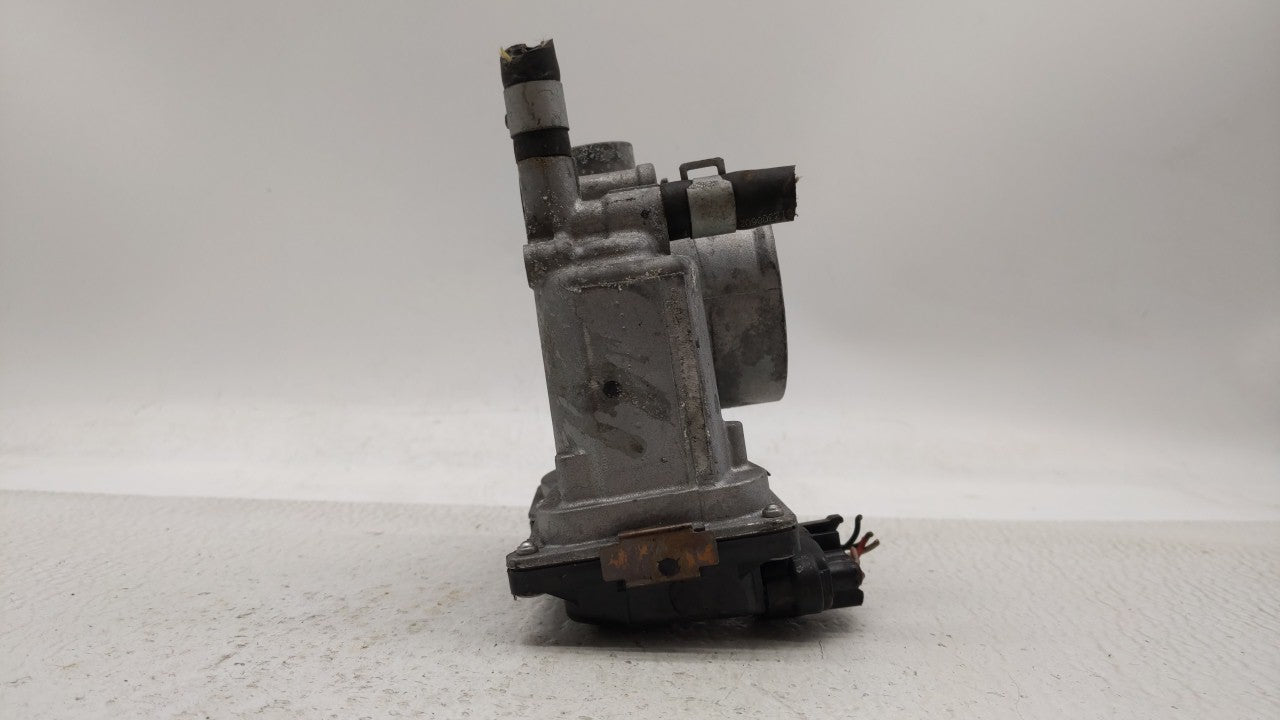 2013-2019 Nissan Sentra Throttle Body P/N:3RA60-01 E 3RA60-01 D, 3RA60-01 B Fits Fits 2013 2014 2015 2016 2017 2018 2019 OEM