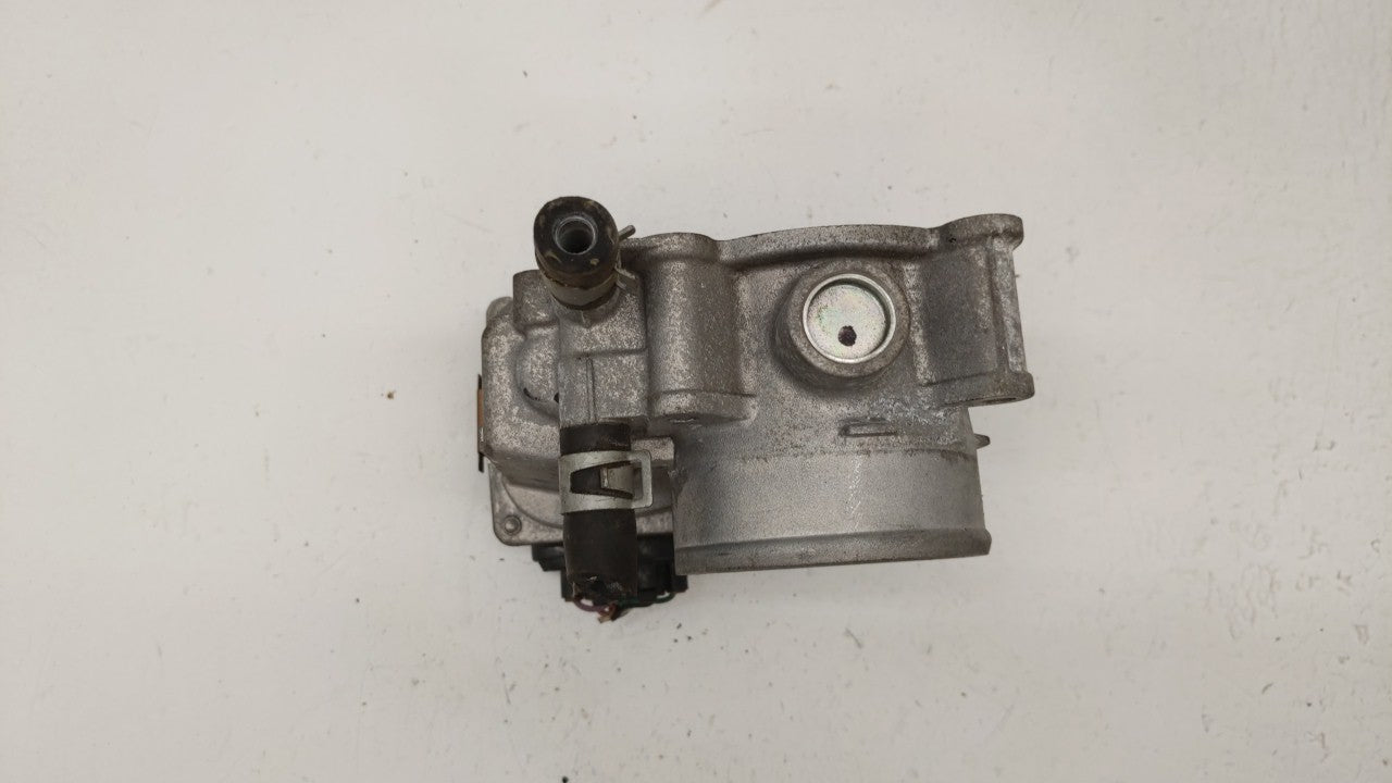 2013-2019 Nissan Sentra Throttle Body P/N:3RA60-01 C 3RA60-01 E, 3RA60-01 D Fits Fits 2013 2014 2015 2016 2017 2018 2019 OEM