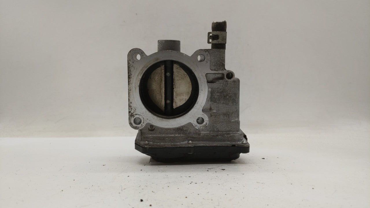 2013-2019 Nissan Sentra Throttle Body P/N:3RA60-01 C 3RA60-01 E, 3RA60-01 D Fits Fits 2013 2014 2015 2016 2017 2018 2019 OEM