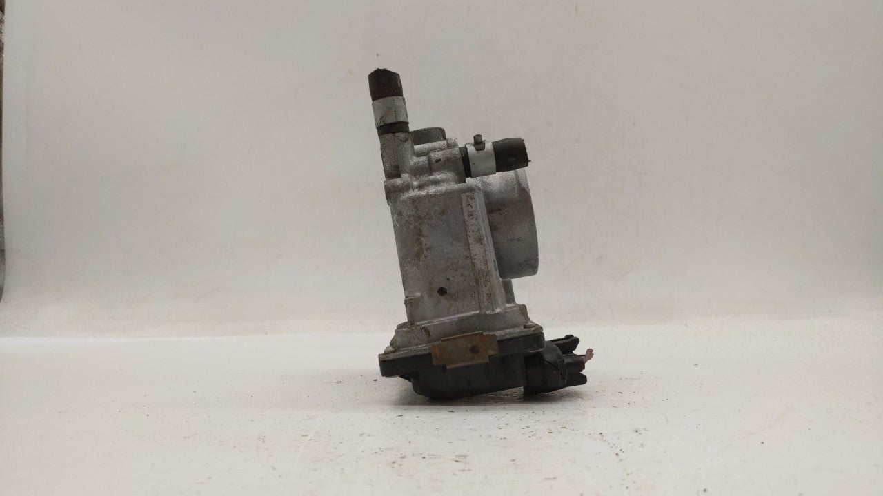 2013-2019 Nissan Sentra Throttle Body P/N:3RA60-01 C 3RA60-01 E, 3RA60-01 D Fits Fits 2013 2014 2015 2016 2017 2018 2019 OEM
