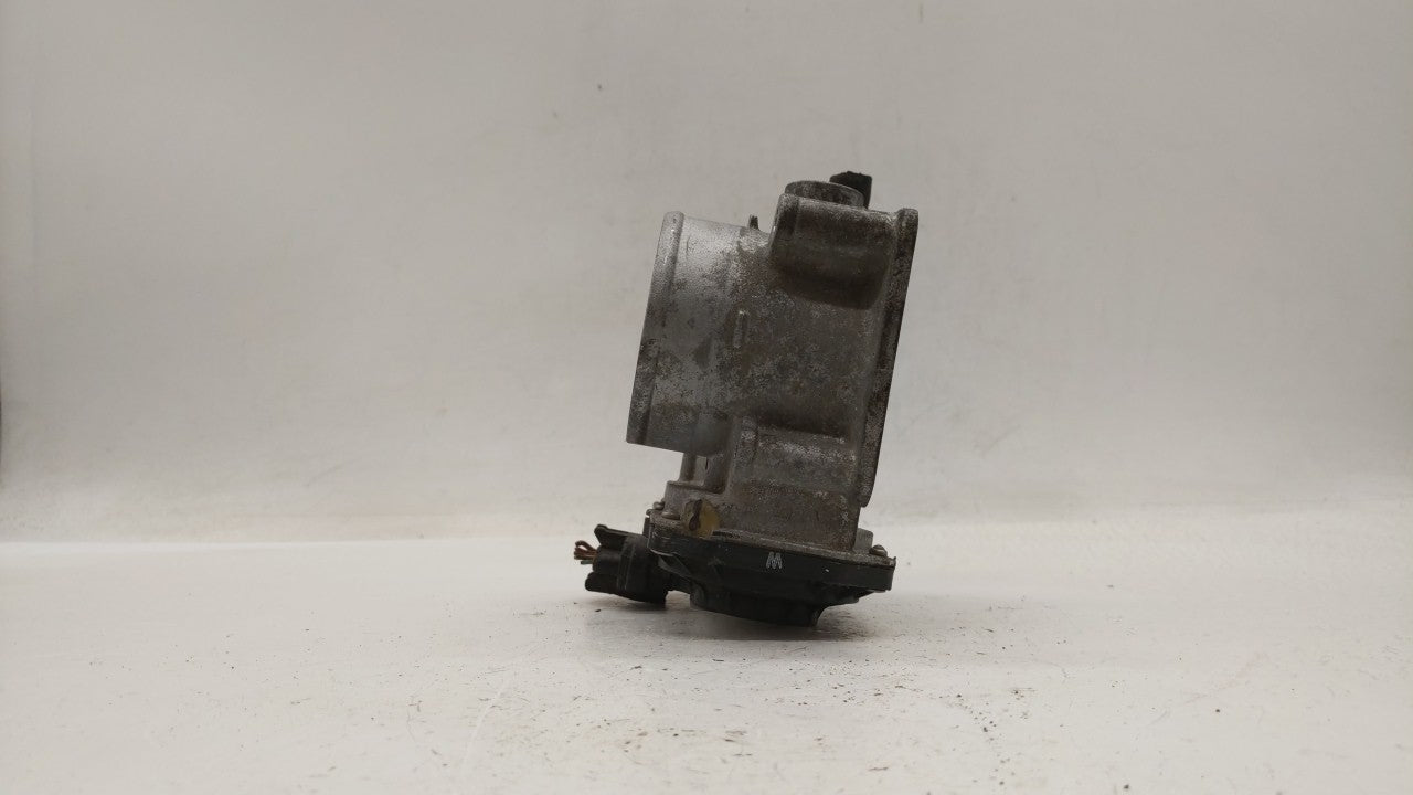 2013-2019 Nissan Sentra Throttle Body P/N:3RA60-01 C 3RA60-01 E, 3RA60-01 D Fits Fits 2013 2014 2015 2016 2017 2018 2019 OEM