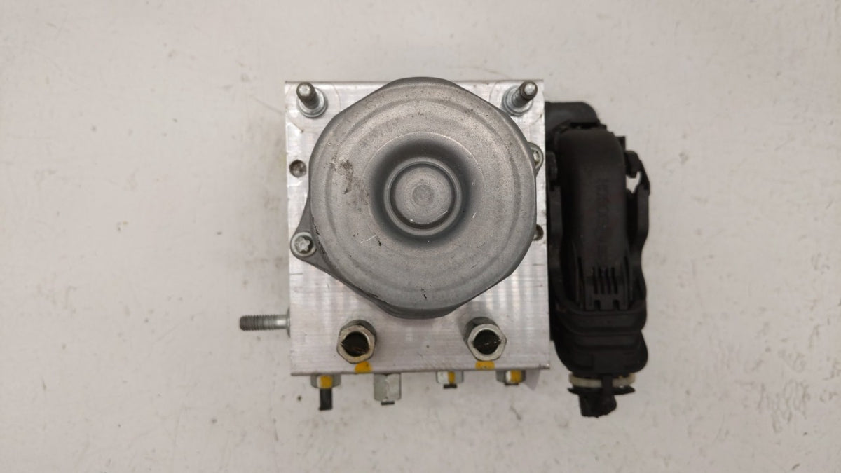 2016-2018 Nissan Sentra Anti-Lock Brake ABS Pump Module Actuator OEM P/N:47660 5UD0C 47660 4FU0C Fits Fits 2016 2017 2018 OE