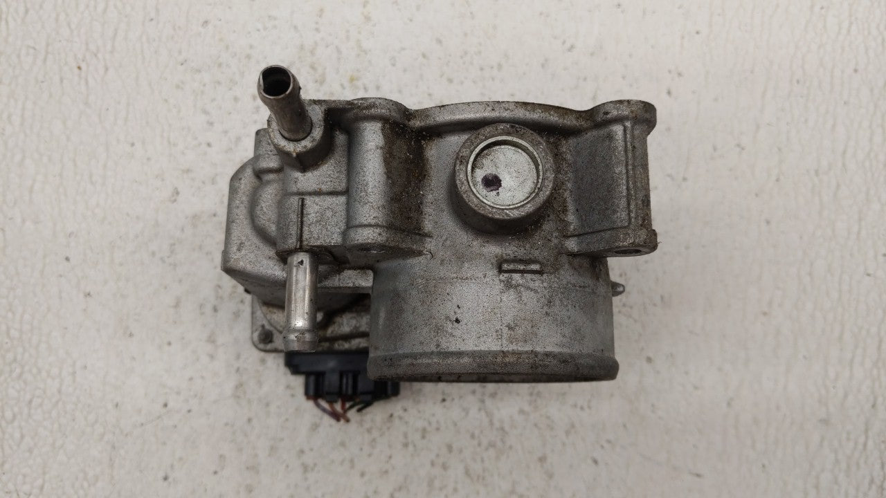 2013-2019 Nissan Sentra Throttle Body P/N:3RA60-01 C 3RA60-01 E, 3RA60-01 D Fits Fits 2013 2014 2015 2016 2017 2018 2019 OEM