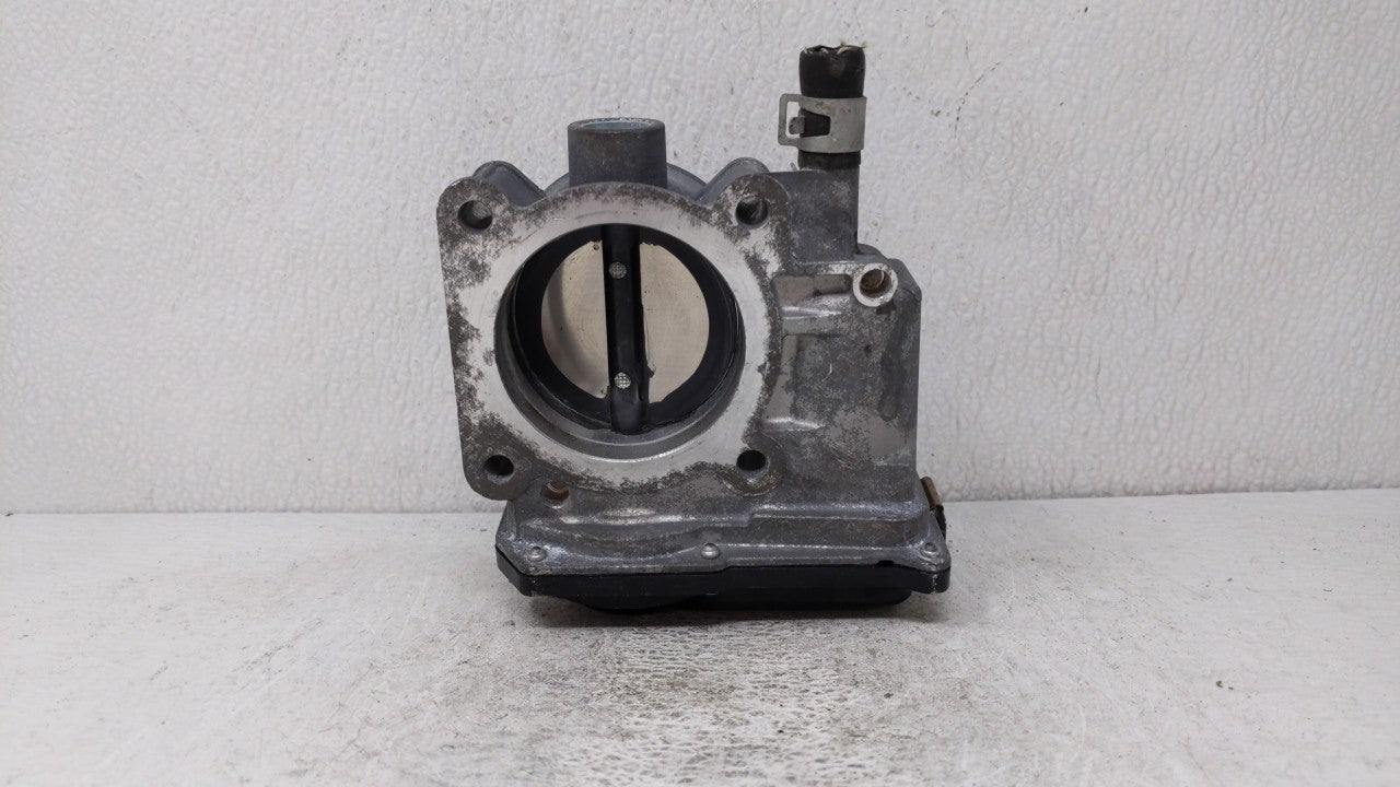 2013-2019 Nissan Sentra Throttle Body P/N:3RA60-01 C 3RA60-01 E, 3RA60-01 D Fits Fits 2013 2014 2015 2016 2017 2018 2019 OEM