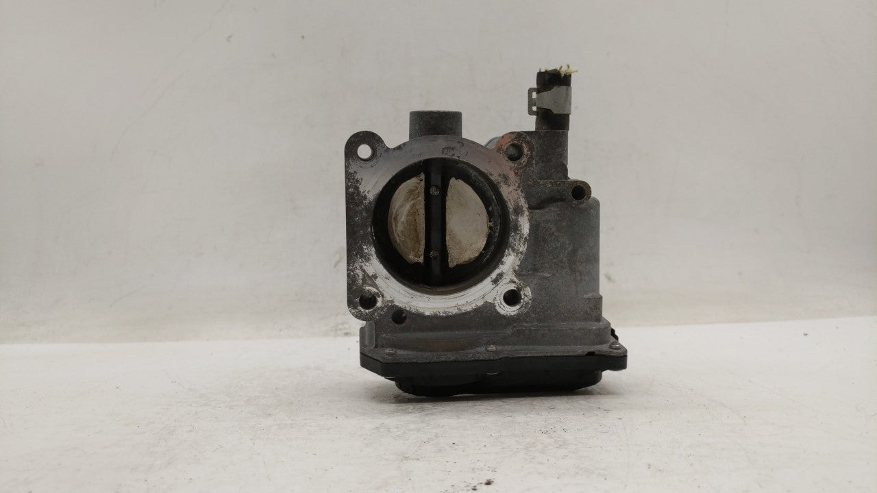 2013-2019 Nissan Sentra Throttle Body P/N:3RA60-01 C 3RA60-01 E, 3RA60-01 D Fits Fits 2013 2014 2015 2016 2017 2018 2019 OEM