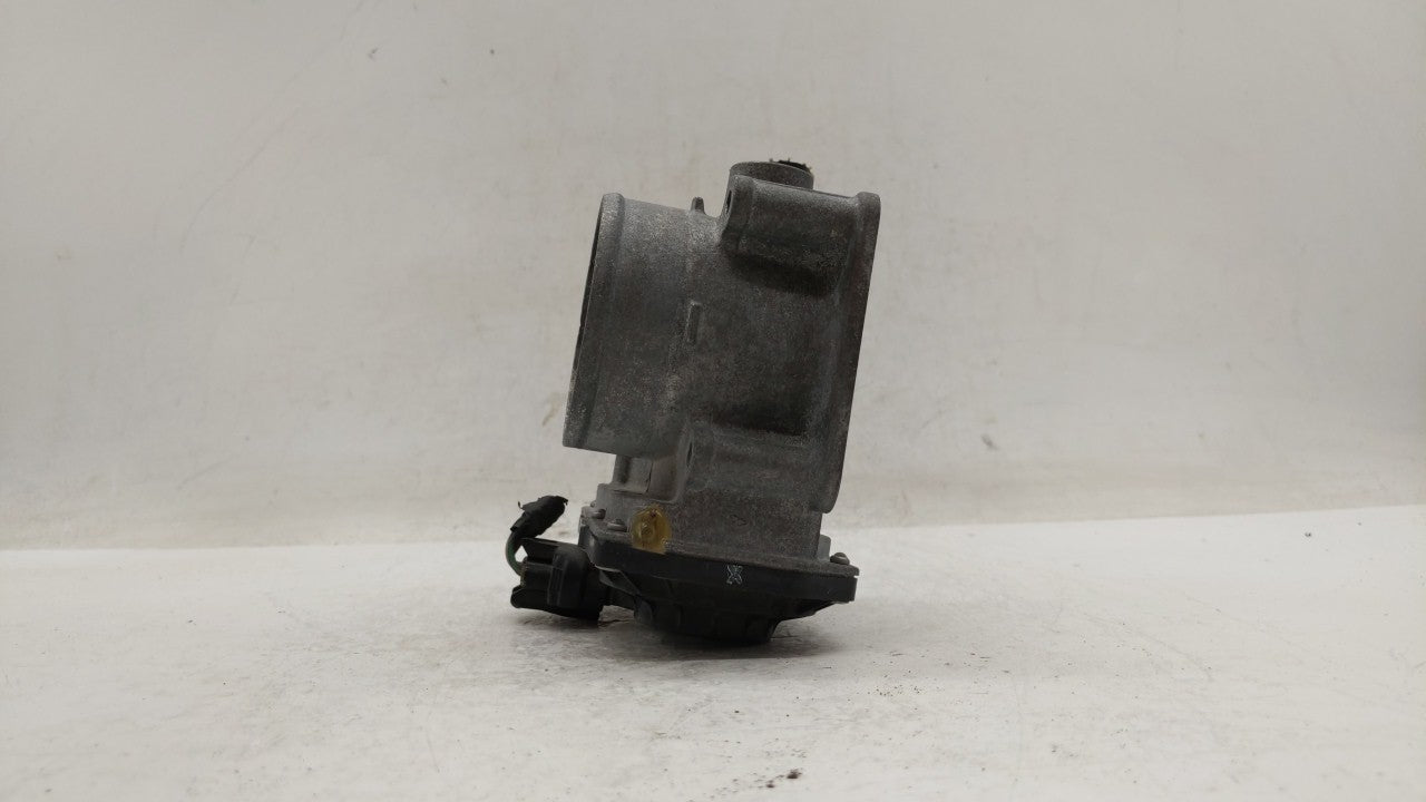 2013-2019 Nissan Sentra Throttle Body P/N:3RA60-01 C 3RA60-01 E, 3RA60-01 D Fits Fits 2013 2014 2015 2016 2017 2018 2019 OEM