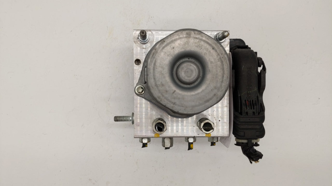 2016-2018 Nissan Sentra ABS Pump Control Module Replacement P/N:47660 5UD0C 47660 4FU0C Fits Fits 2016 2017 2018 OEM Used Au