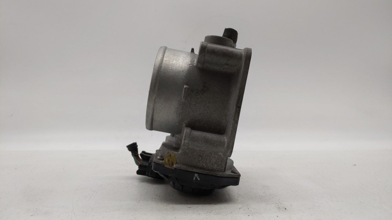 2013-2019 Nissan Sentra Throttle Body P/N:3RA60-01 C 3RA60-01 E, 3RA60-01 D Fits Fits 2013 2014 2015 2016 2017 2018 2019 OEM