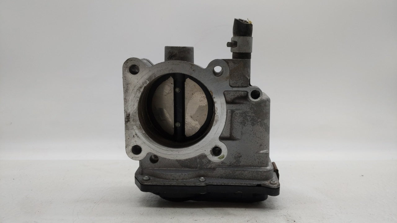 2013-2019 Nissan Sentra Throttle Body P/N:3RA60-01 C 3RA60-01 E, 3RA60-01 D Fits Fits 2013 2014 2015 2016 2017 2018 2019 OEM