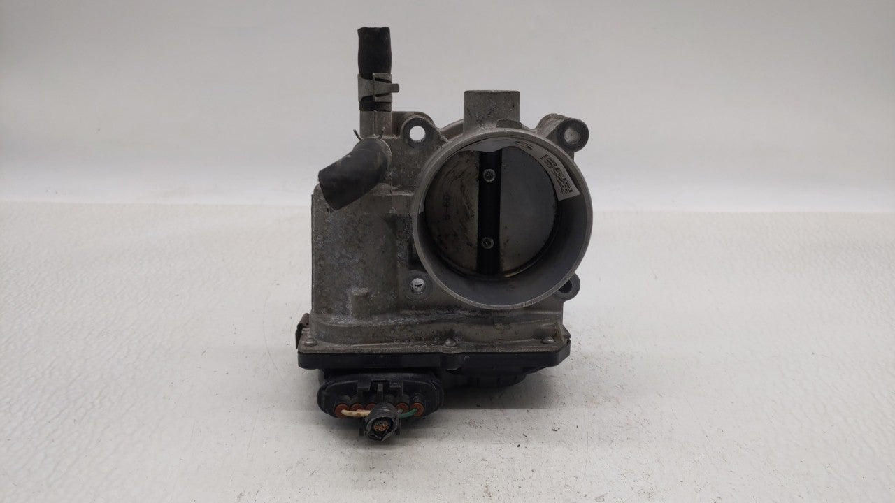 2013-2019 Nissan Sentra Throttle Body P/N:3RA60-01 C 3RA60-01 E, 3RA60-01 D Fits Fits 2013 2014 2015 2016 2017 2018 2019 OEM