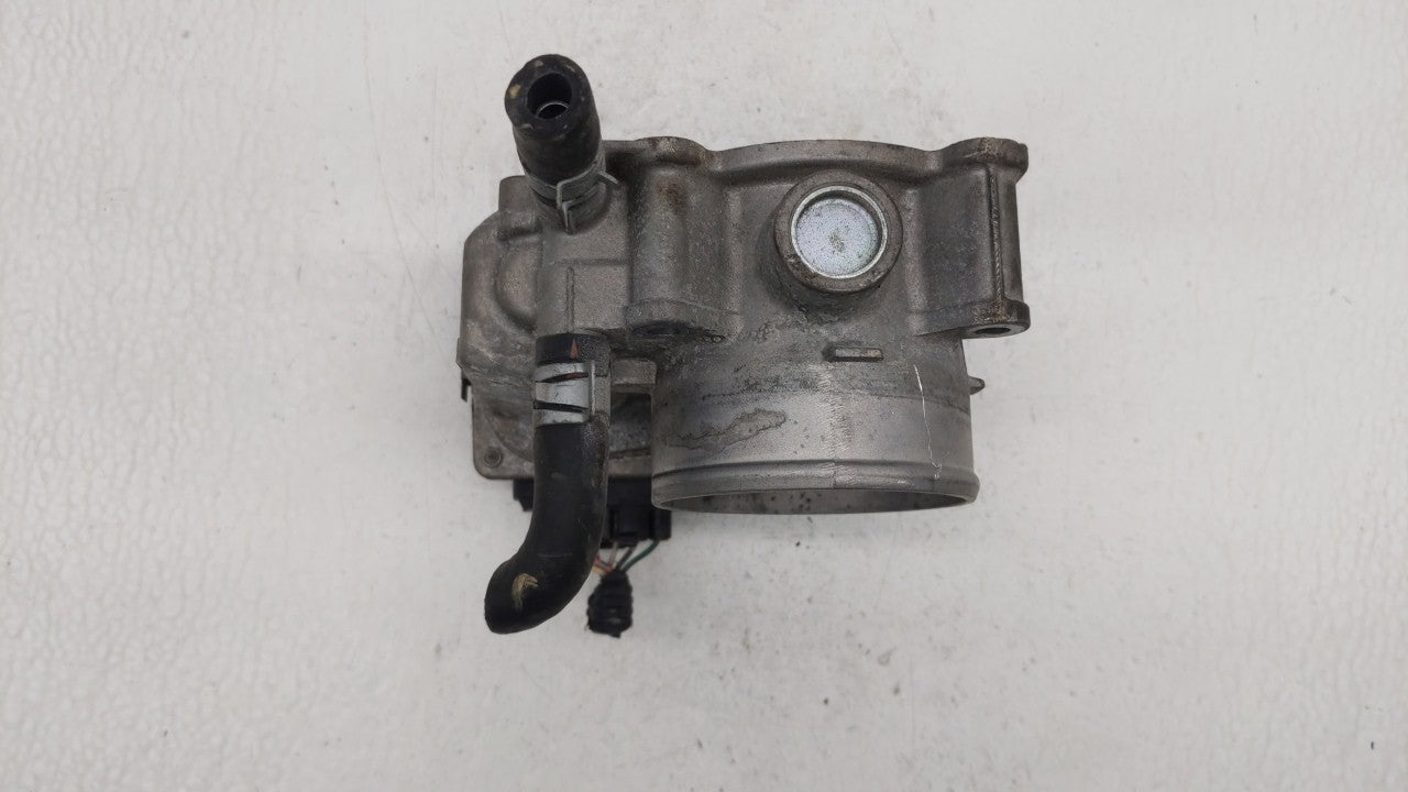 2013-2019 Nissan Sentra Throttle Body P/N:3RA60-01 C 3RA60-01 E, 3RA60-01 D Fits Fits 2013 2014 2015 2016 2017 2018 2019 OEM