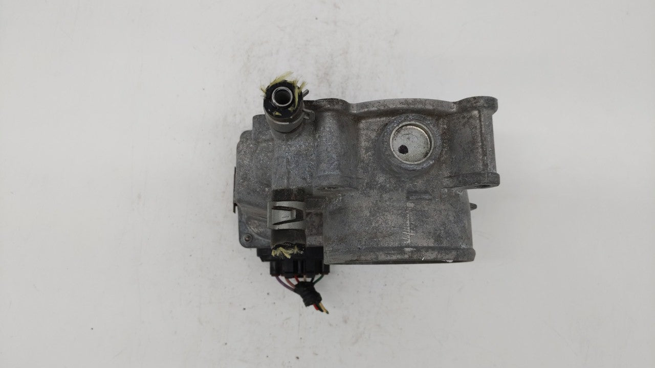 2013-2019 Nissan Sentra Throttle Body P/N:3RA60-01 C 3RA60-01 E, 3RA60-01 D Fits Fits 2013 2014 2015 2016 2017 2018 2019 OEM