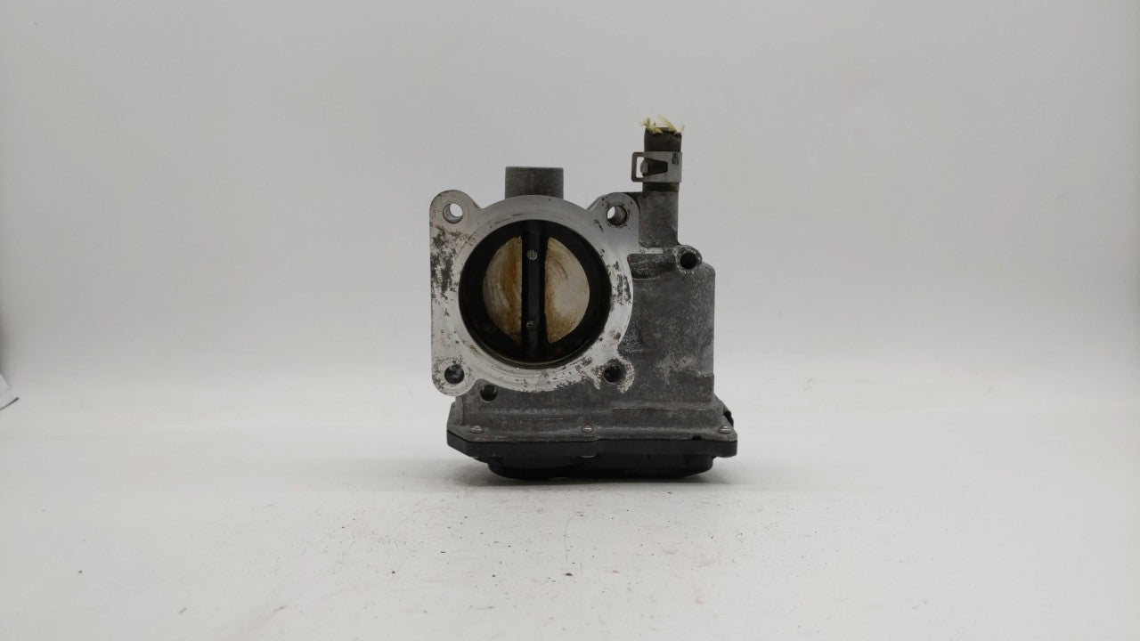 2013-2019 Nissan Sentra Throttle Body P/N:3RA60-01 C 3RA60-01 E, 3RA60-01 D Fits Fits 2013 2014 2015 2016 2017 2018 2019 OEM