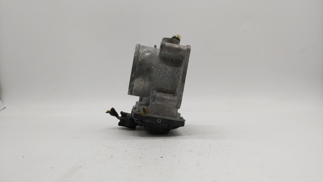 2013-2019 Nissan Sentra Throttle Body P/N:3RA60-01 C 3RA60-01 E, 3RA60-01 D Fits Fits 2013 2014 2015 2016 2017 2018 2019 OEM
