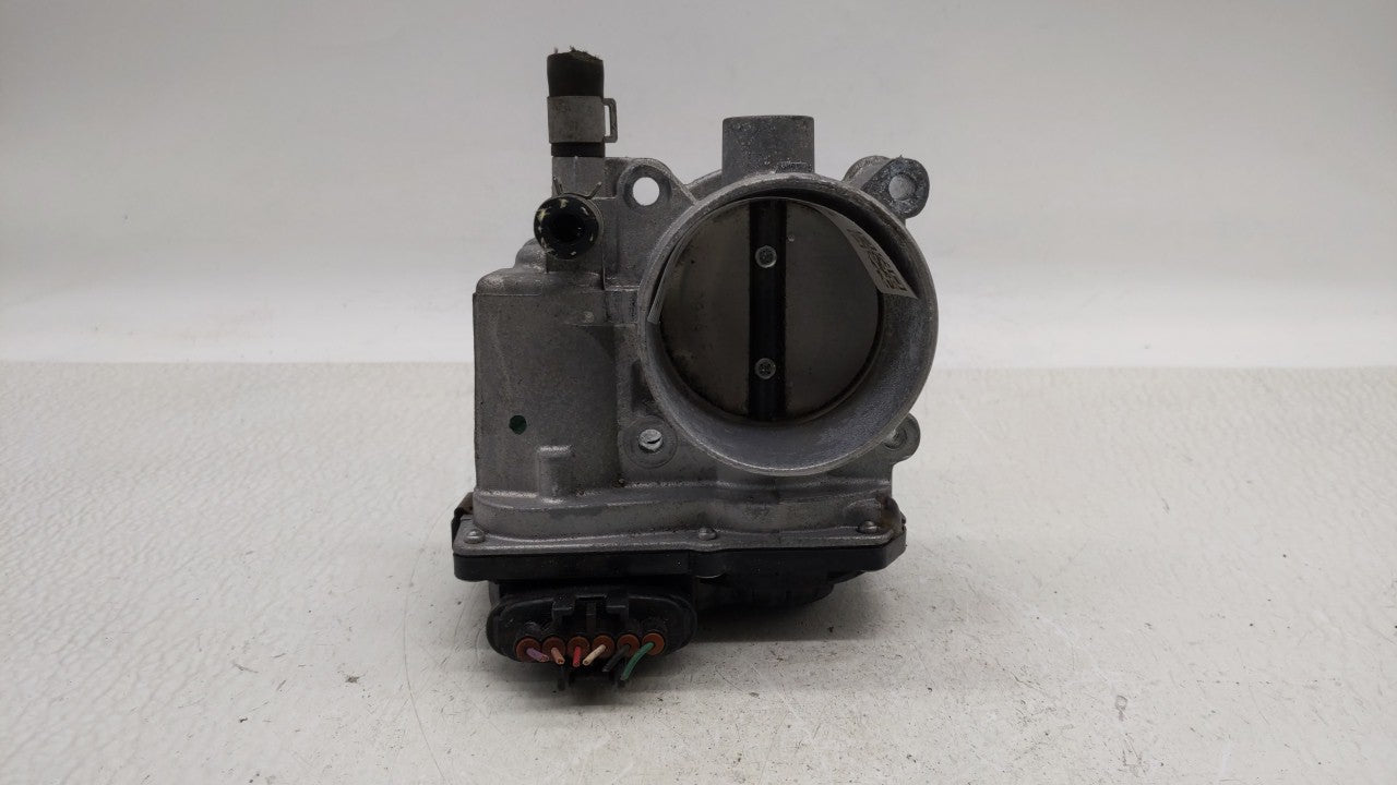 2013-2019 Nissan Sentra Throttle Body P/N:3RA60-01 C 3RA60-01 E, 3RA60-01 D Fits Fits 2013 2014 2015 2016 2017 2018 2019 OEM