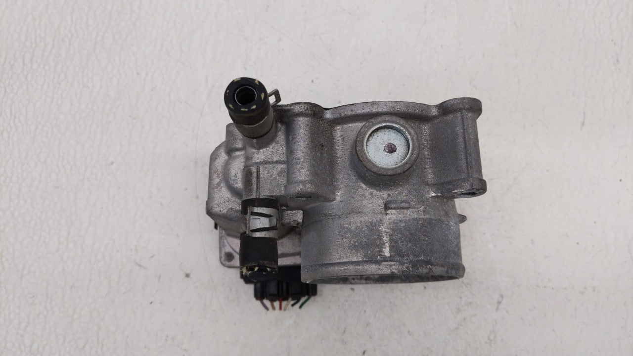 2013-2019 Nissan Sentra Throttle Body P/N:3RA60-01 C 3RA60-01 E, 3RA60-01 D Fits Fits 2013 2014 2015 2016 2017 2018 2019 OEM