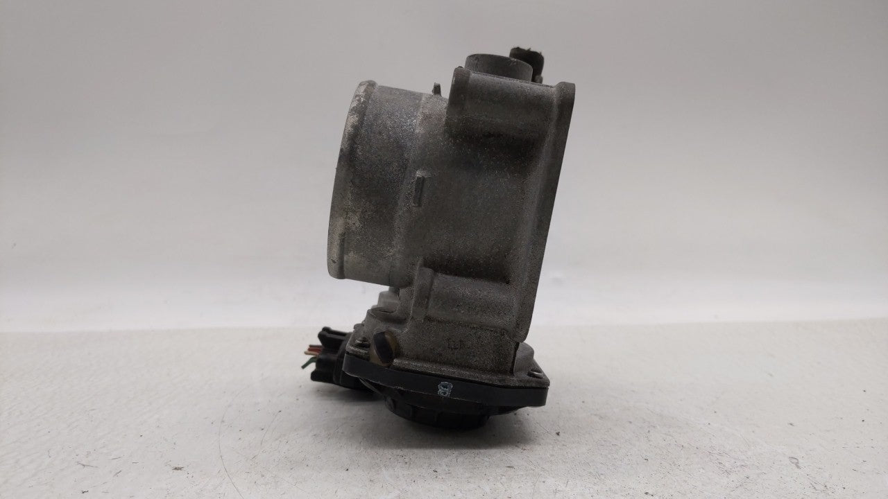 2013-2019 Nissan Sentra Throttle Body P/N:3RA60-01 C 3RA60-01 E, 3RA60-01 D Fits Fits 2013 2014 2015 2016 2017 2018 2019 OEM
