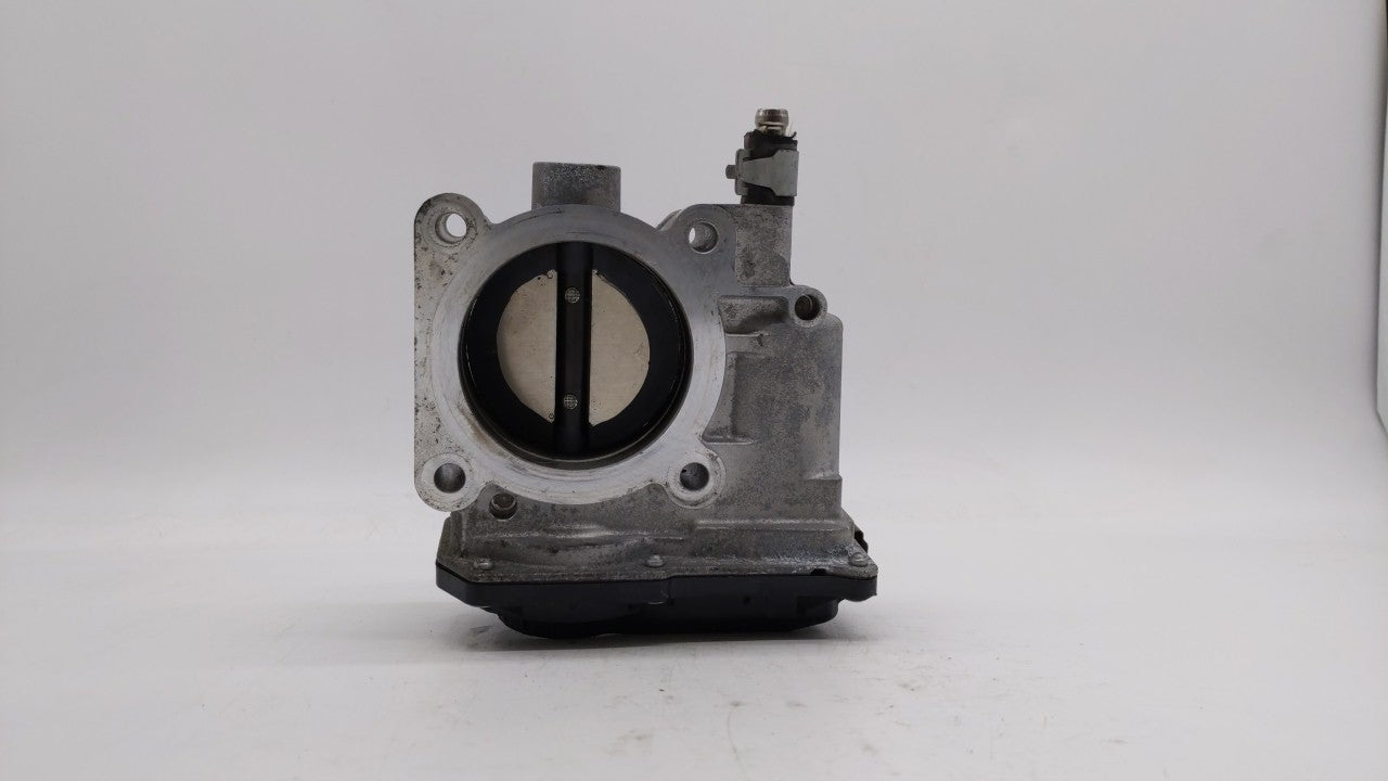 2013-2019 Nissan Sentra Throttle Body P/N:3RA60-01 C 3RA60-01 E, 3RA60-01 D Fits Fits 2013 2014 2015 2016 2017 2018 2019 OEM