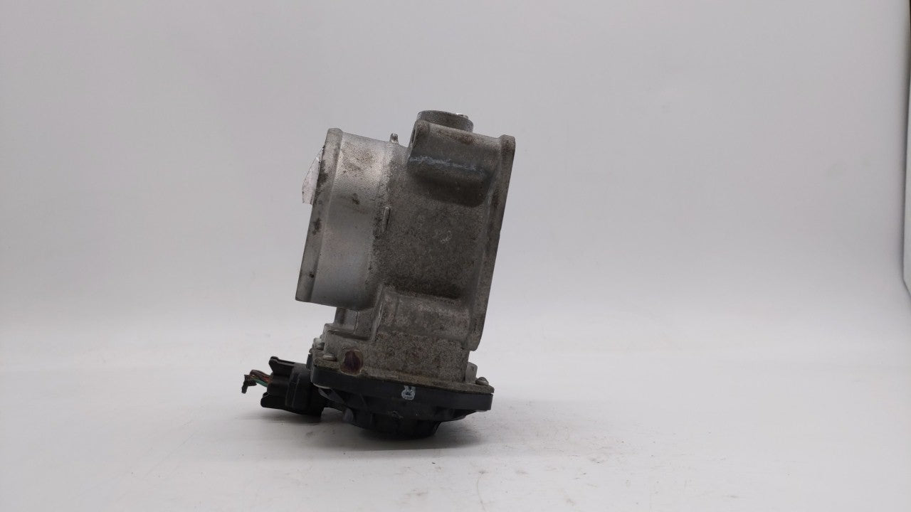 2013-2019 Nissan Sentra Throttle Body P/N:3RA60-01 C 3RA60-01 E, 3RA60-01 D Fits Fits 2013 2014 2015 2016 2017 2018 2019 OEM