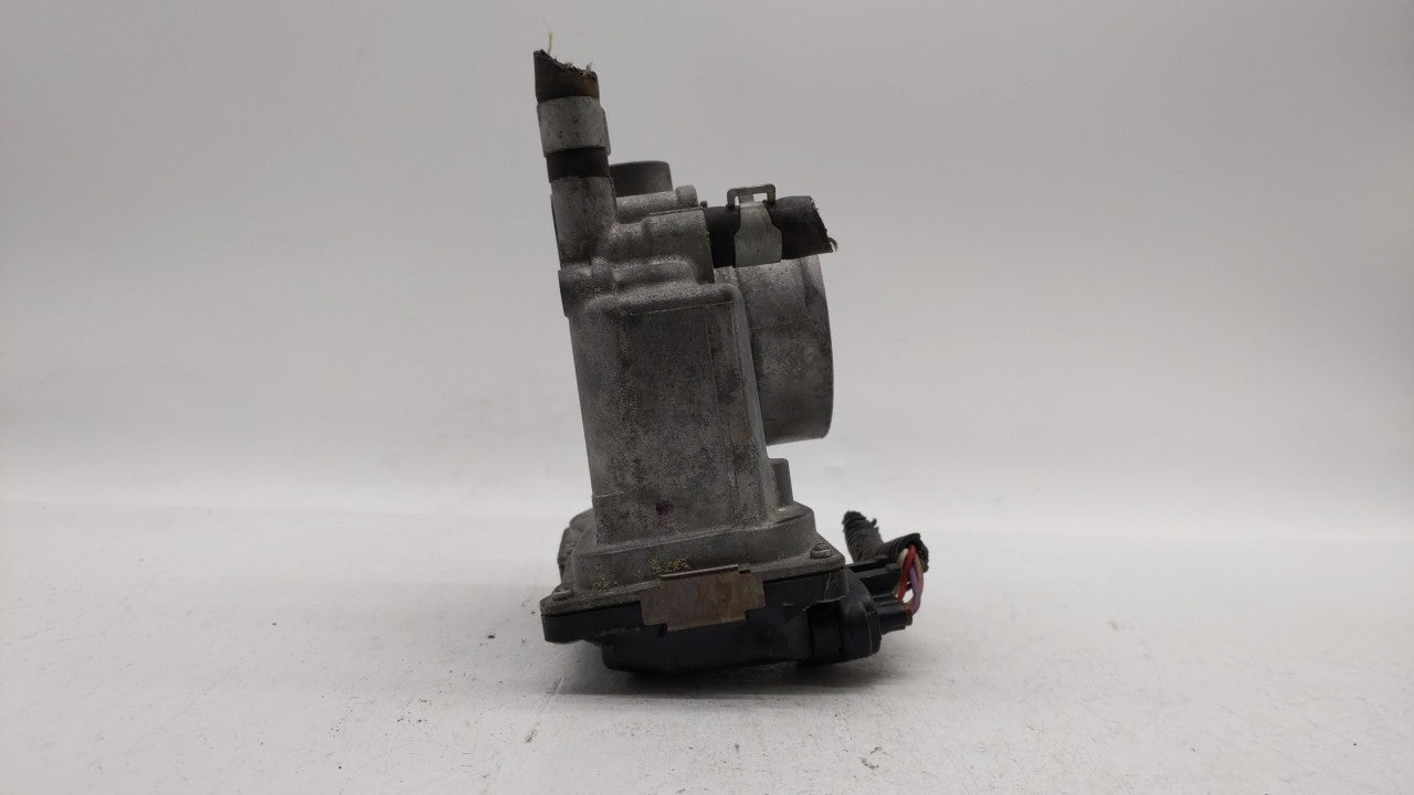 2013-2019 Nissan Sentra Throttle Body P/N:3RA60-01 C 3RA60-01 E, 3RA60-01 D Fits Fits 2013 2014 2015 2016 2017 2018 2019 OEM