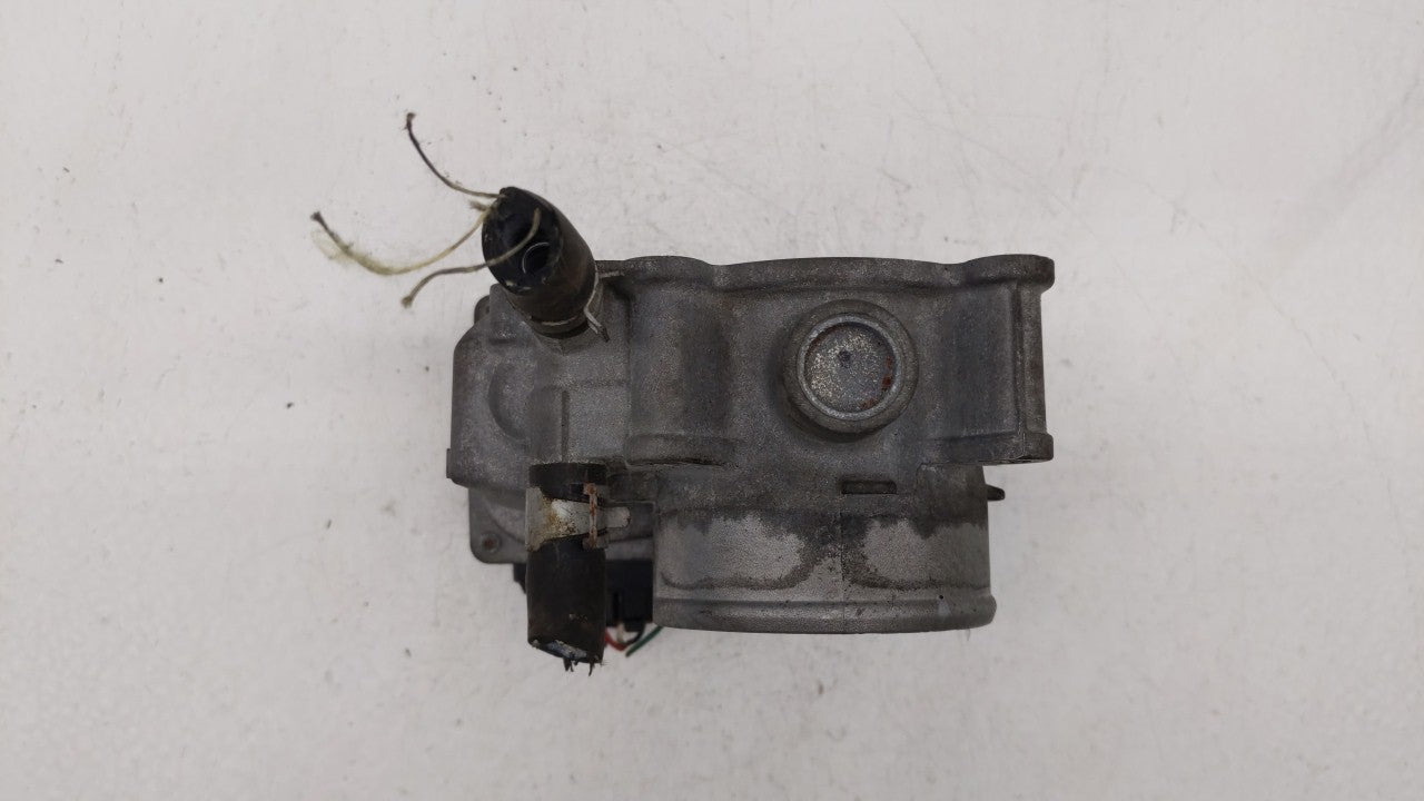 2013-2019 Nissan Sentra Throttle Body P/N:3RA60-01 C 3RA60-01 E, 3RA60-01 D Fits Fits 2013 2014 2015 2016 2017 2018 2019 OEM