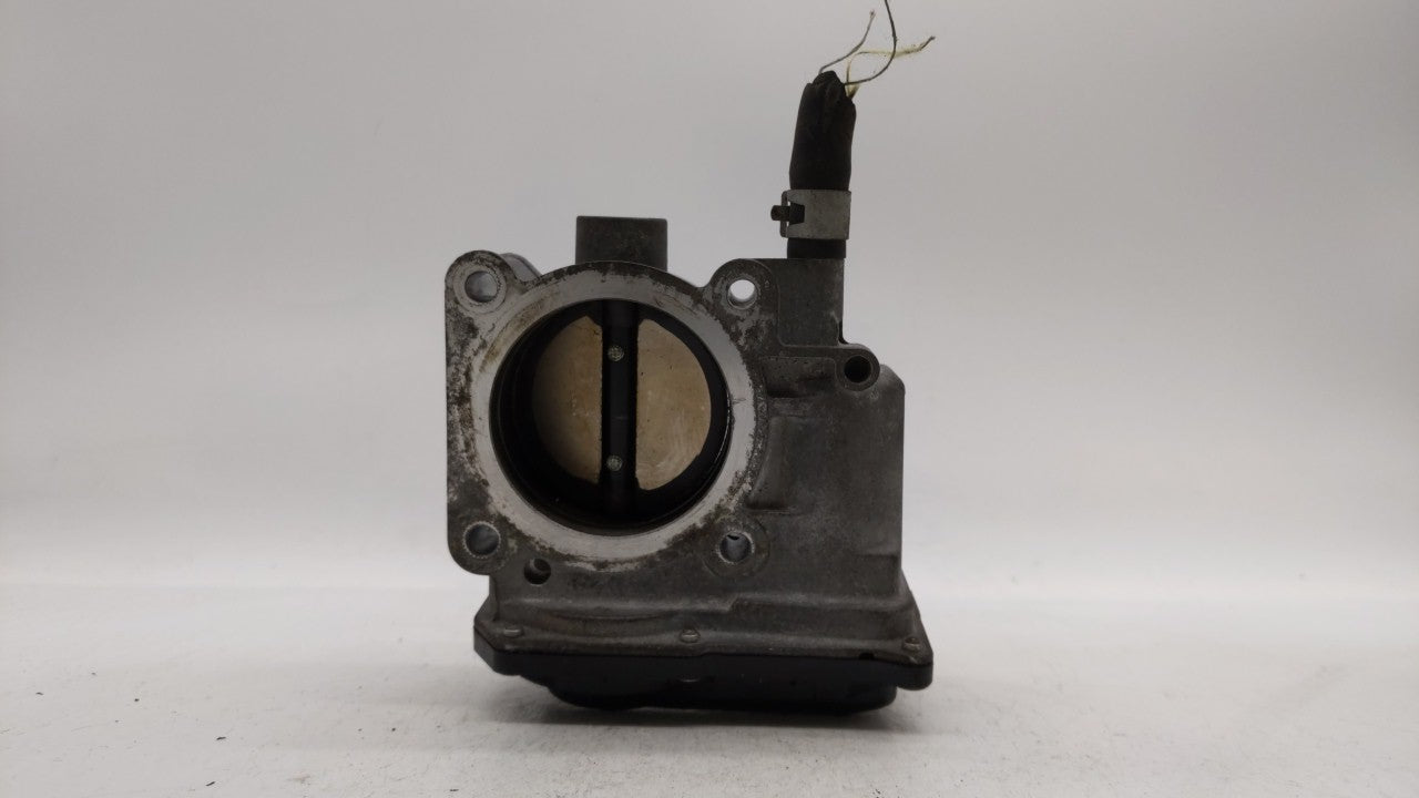 2013-2019 Nissan Sentra Throttle Body P/N:3RA60-01 C 3RA60-01 E, 3RA60-01 D Fits Fits 2013 2014 2015 2016 2017 2018 2019 OEM
