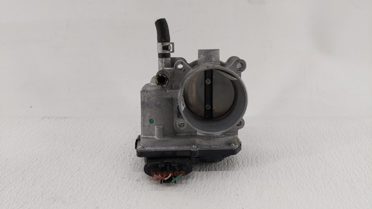 2013-2019 Nissan Sentra Throttle Body P/N:3RA60-01 C 3RA60-01 E, 3RA60-01 D Fits Fits 2013 2014 2015 2016 2017 2018 2019 OEM