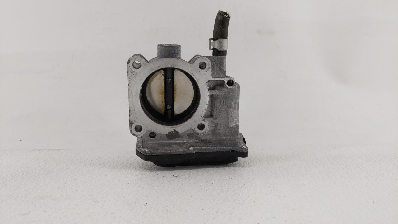 2013-2019 Nissan Sentra Throttle Body P/N:3RA60-01 C 3RA60-01 E, 3RA60-01 D Fits Fits 2013 2014 2015 2016 2017 2018 2019 OEM