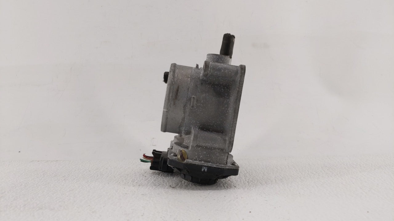 2013-2019 Nissan Sentra Throttle Body P/N:3RA60-01 C 3RA60-01 E, 3RA60-01 D Fits Fits 2013 2014 2015 2016 2017 2018 2019 OEM