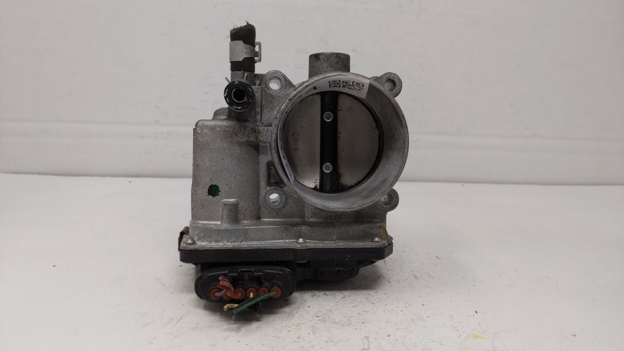 2013-2019 Nissan Sentra Throttle Body P/N:3RA60-01 C 3RA60-01 E, 3RA60-01 D Fits Fits 2013 2014 2015 2016 2017 2018 2019 OEM