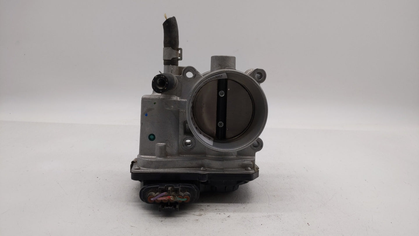 2013-2019 Nissan Sentra Throttle Body P/N:3RA60-01 C 3RA60-01 E, 3RA60-01 D Fits Fits 2013 2014 2015 2016 2017 2018 2019 OEM