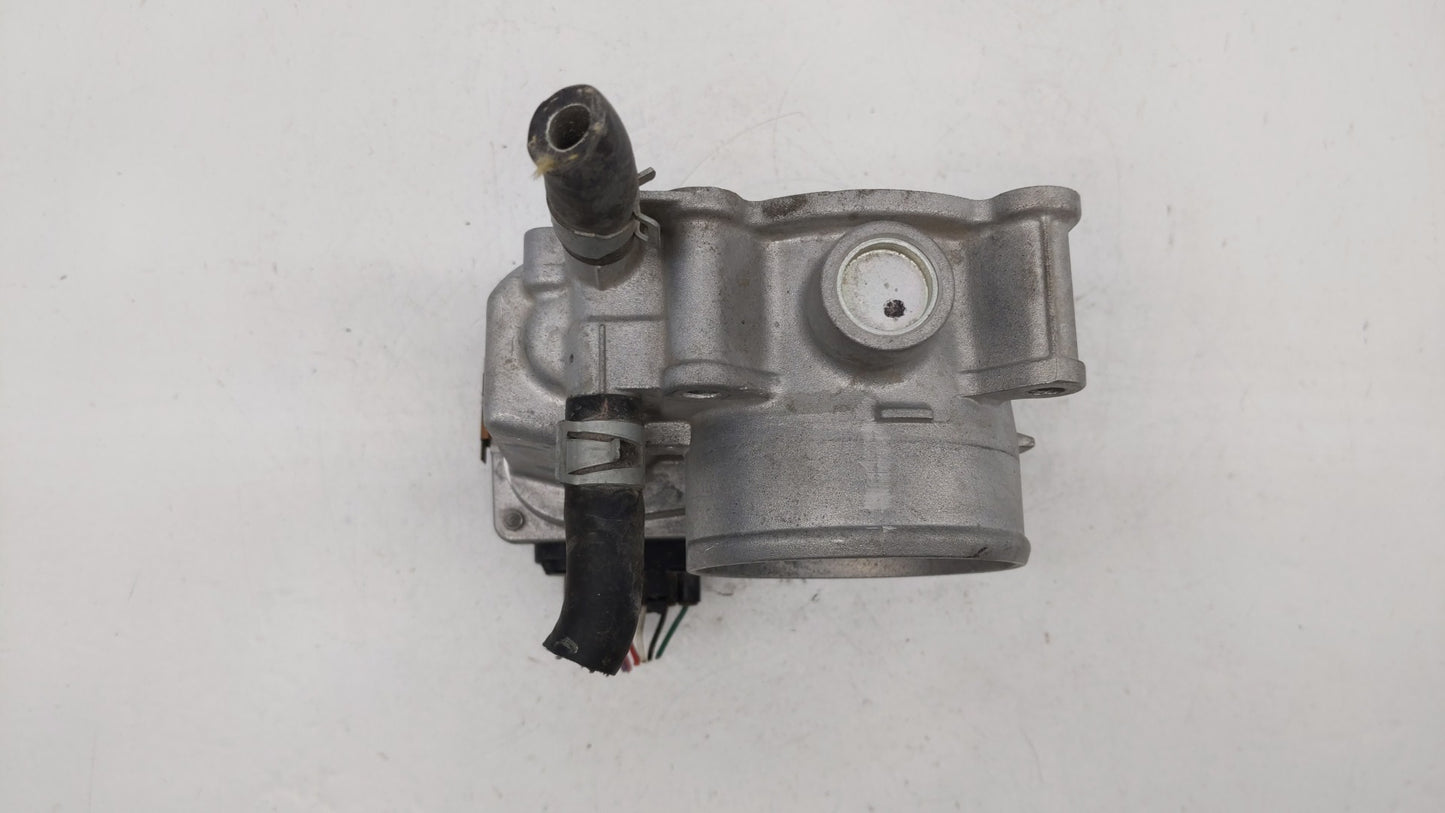 2013-2019 Nissan Sentra Throttle Body P/N:3RA60-01 C 3RA60-01 E, 3RA60-01 D Fits Fits 2013 2014 2015 2016 2017 2018 2019 OEM