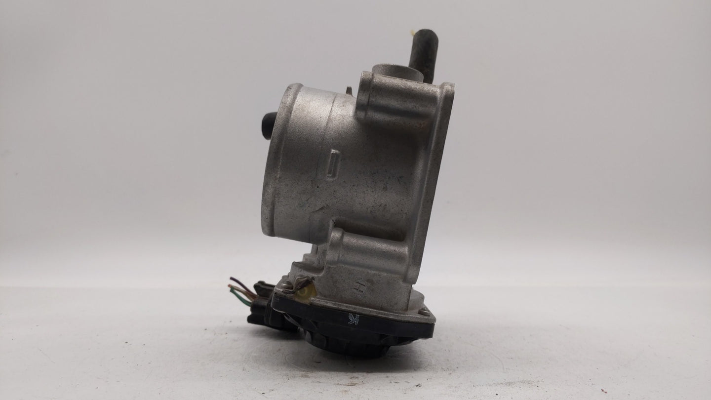 2013-2019 Nissan Sentra Throttle Body P/N:3RA60-01 C 3RA60-01 E, 3RA60-01 D Fits Fits 2013 2014 2015 2016 2017 2018 2019 OEM