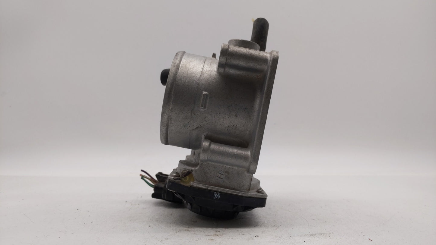 2013-2019 Nissan Sentra Throttle Body P/N:3RA60-01 C 3RA60-01 E, 3RA60-01 D Fits Fits 2013 2014 2015 2016 2017 2018 2019 OEM