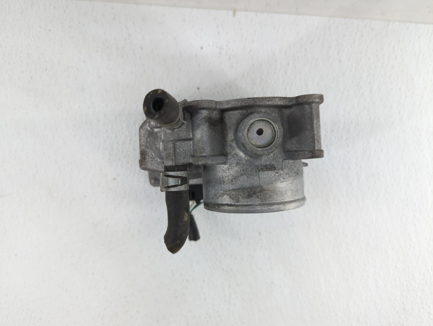 2013-2019 Nissan Sentra Throttle Body P/N:3RA60-01 C 3RA60-01 E, 3RA60-01 D Fits Fits 2013 2014 2015 2016 2017 2018 2019 OEM