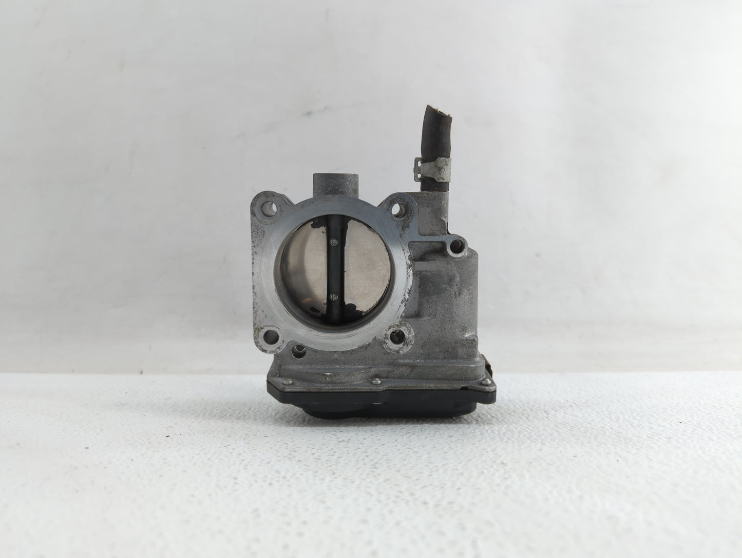 2013-2019 Nissan Sentra Throttle Body P/N:3RA60-01 C 3RA60-01 E, 3RA60-01 D Fits Fits 2013 2014 2015 2016 2017 2018 2019 OEM