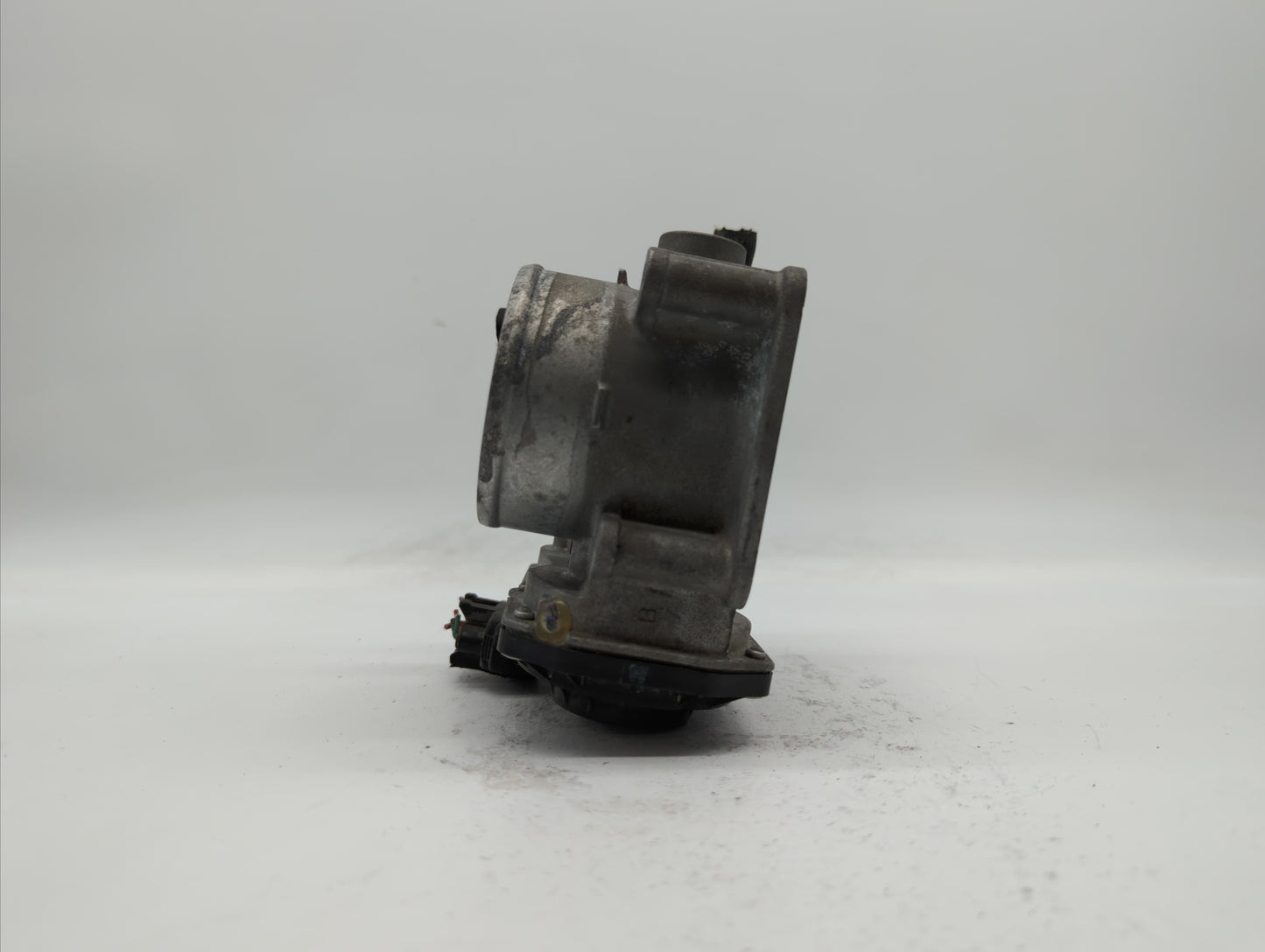 2013-2019 Nissan Sentra Throttle Body P/N:3RA60-01 C 3RA60-01 E, 3RA60-01 D Fits Fits 2013 2014 2015 2016 2017 2018 2019 OEM